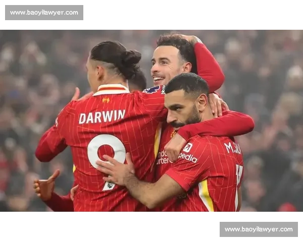 英超焦点战利物浦对阵曼联红色德比再掀争冠风云之夜谁主沉浮一役定乾坤